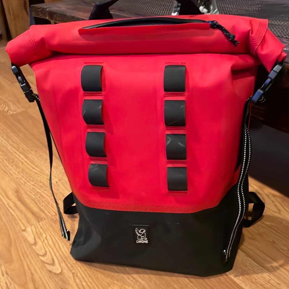 Chrome roll top 🎒 backpack